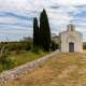 Qui sorge la bianca chiesetta di San Lorenzo de Aut�, un tempo parte di un monastero (da qui l�appellativo di �badia di San Lorenzo�)